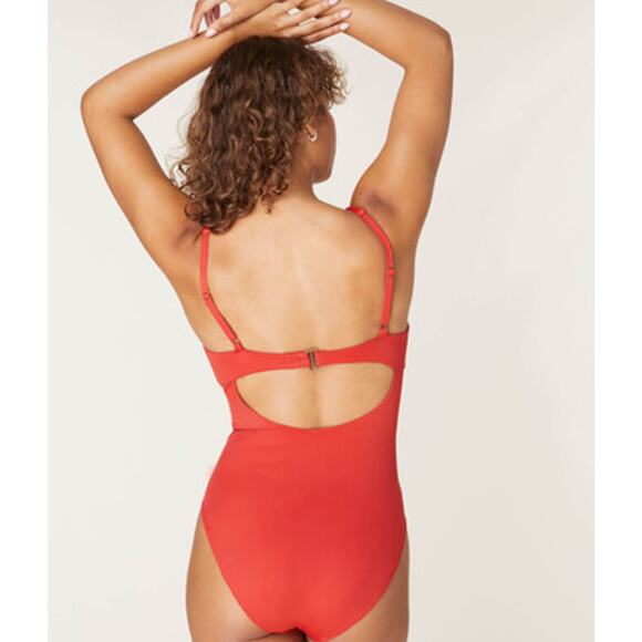 Andie Red The Tahiti Open Back V-Neck One Piece Swimsuit - Picture 3 of 12